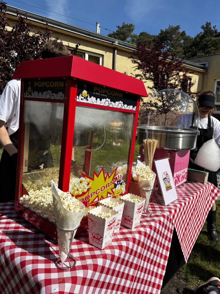 Stoisko z popcornem i watą cukrową w Gdańsku